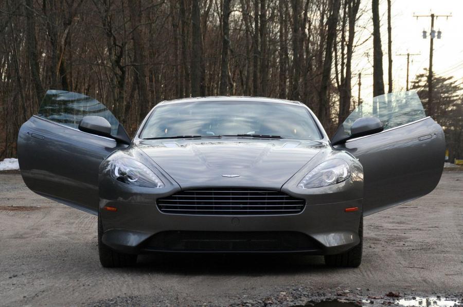  Aston Martin Virage 2011 года  (NA) (фото 4 из 39)